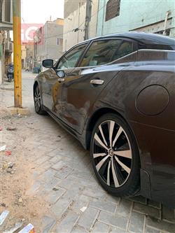 نيسان ماكسيما